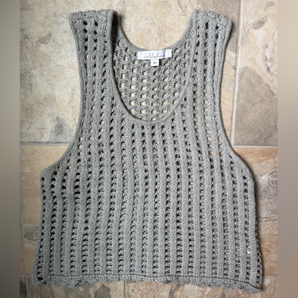 Gray Crochet Knit Top 🩶